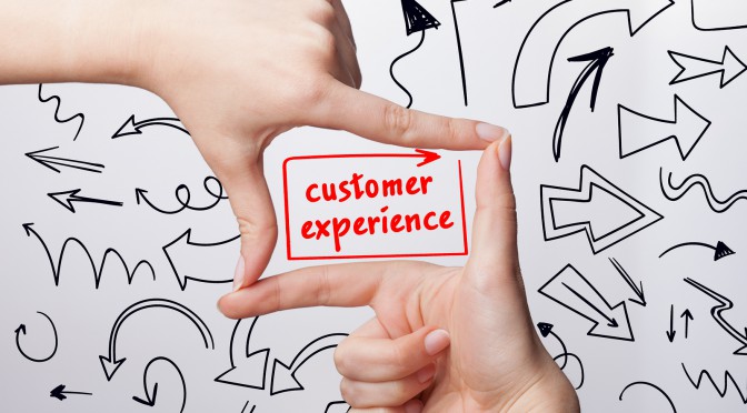 How to Enhance Online Customer Journey Experience with Live Chat